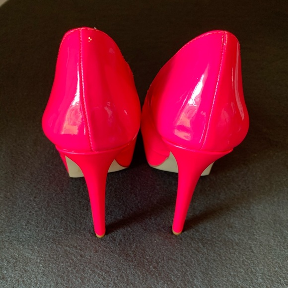Aldo Bismarcka Hot Pink Pumps - Picture 4 of 5